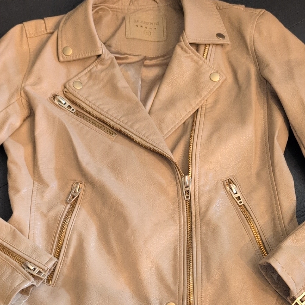 Blank NYC Tan Gold Jacket with Vintage Appeal - Picture 8 of 14